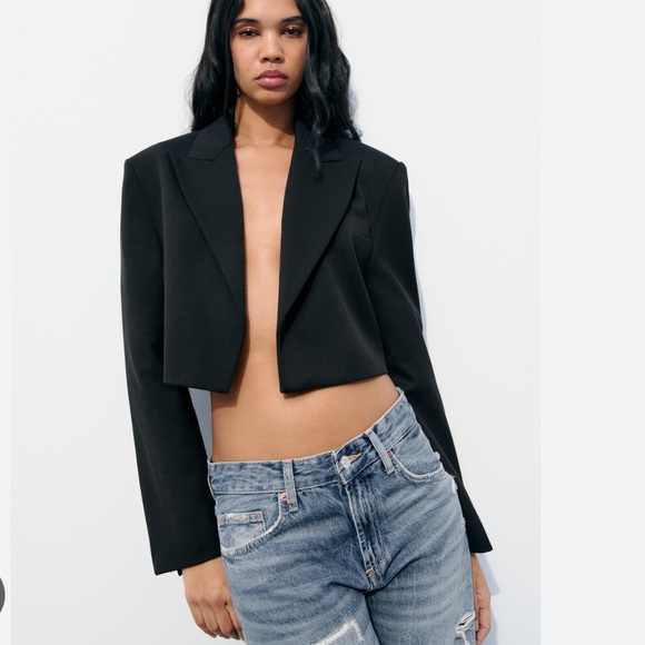 Zara Jackets & Blazers - Zara NWT black cropped blazer 2010/753